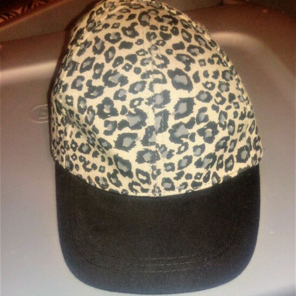 Leapord Print Hat
